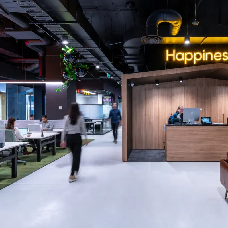 Growing teams using flexible office space designed for office space scalability